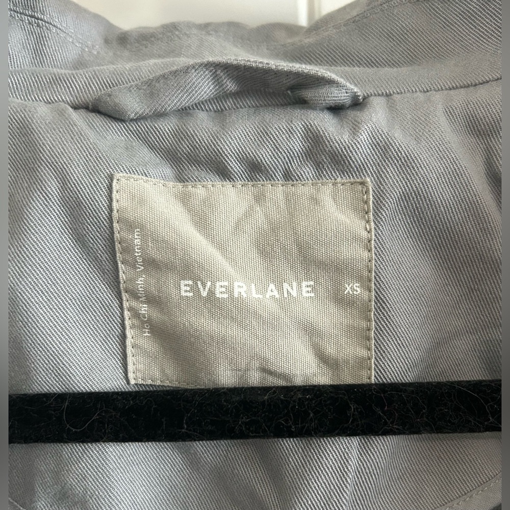 Everlane Women's Light Gray Trench Coat - Picture 5 of 6